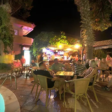 Siesta Hotel İçmeler